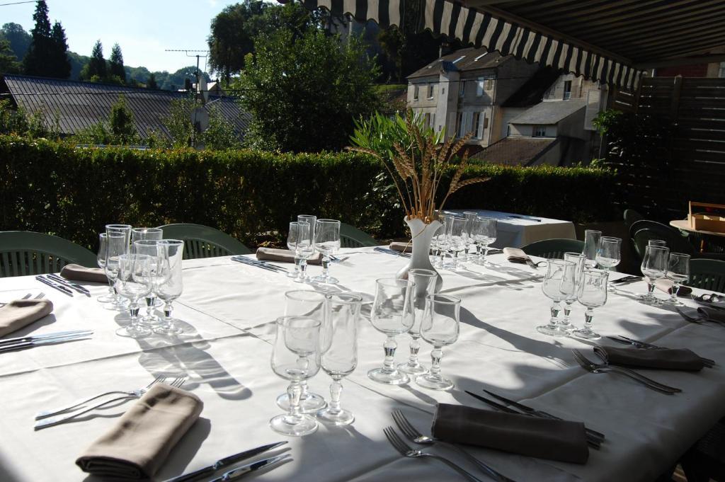 Aux Bles D'Or Hotel Pierrefonds Luaran gambar