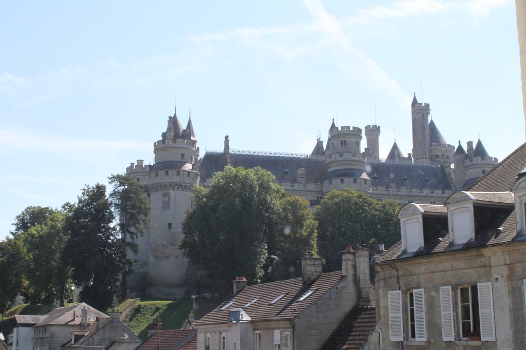 Aux Bles D'Or Hotel Pierrefonds Luaran gambar