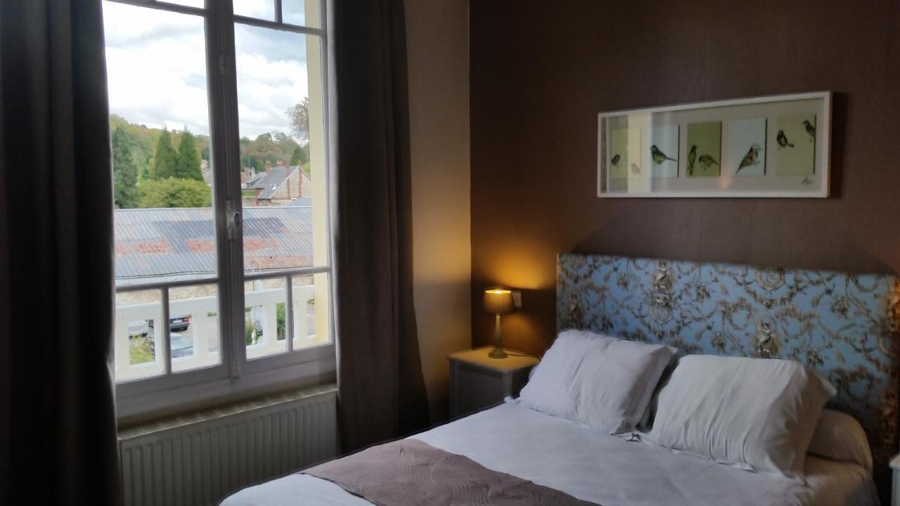 Aux Bles D'Or Hotel Pierrefonds Bilik gambar